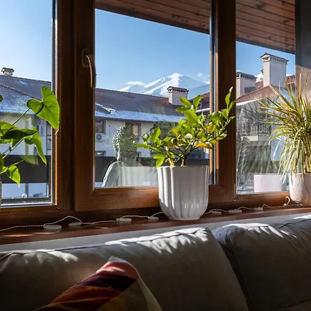 The Snowmad Nest - Valentina Heights, 8 Min From The Gondola Апартаменты *